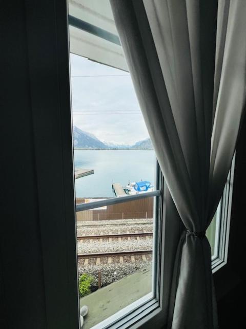 Au Bord Du Lac Därligen 외부 사진